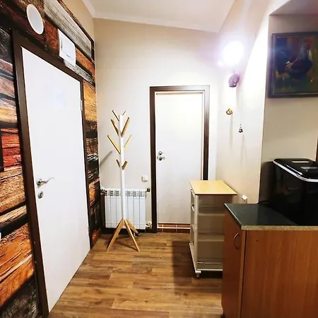 Apartment Boutique & Artistic 3 Bedroom Apartment. *