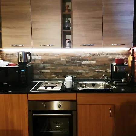 Boutique & Artistic 3 Bedroom Apartment.