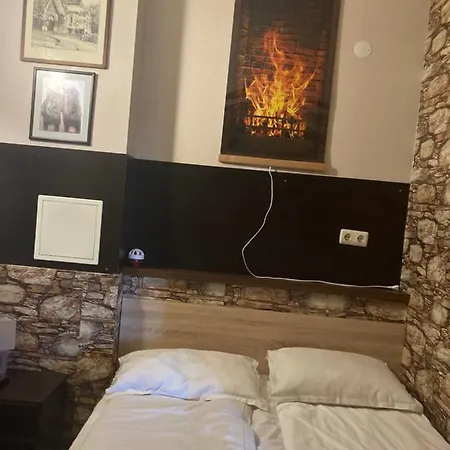 Boutique & Artistic 3 Bedroom Apartment. Apartment Pamporovo