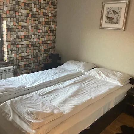 Apartment Boutique & Artistic 3 Bedroom Apartment. *