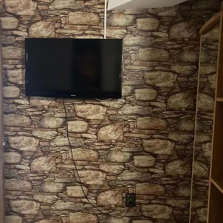 Apartment Boutique & Artistic 3 Bedroom Apartment. *