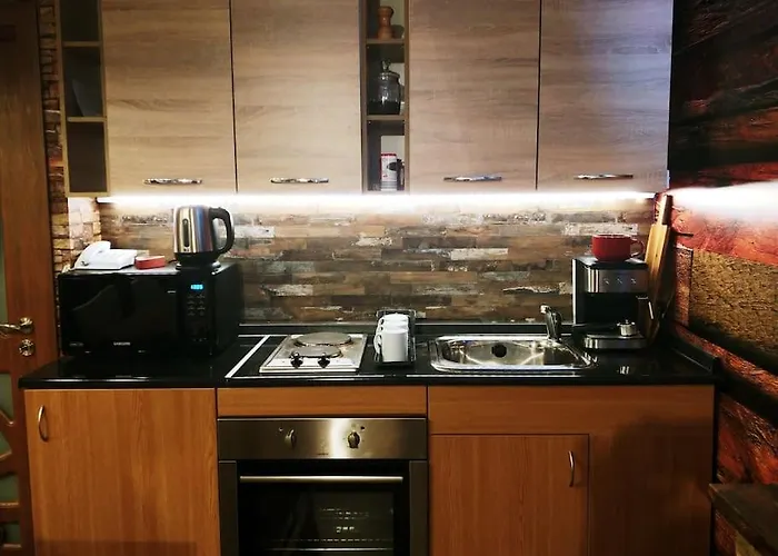 Boutique & Artistic 3 Bedroom Apartment.